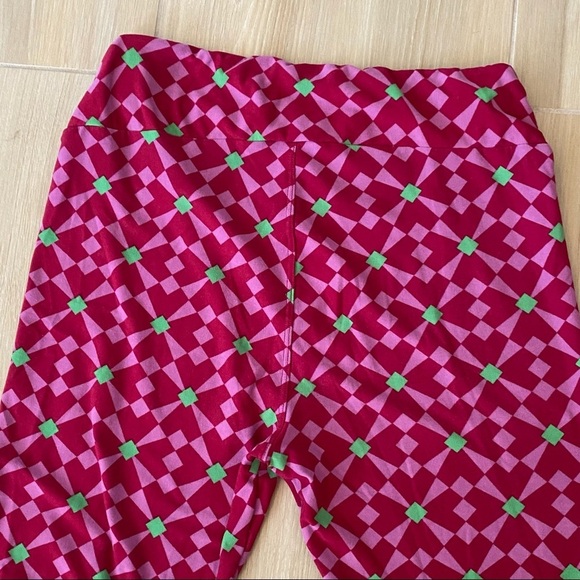 LuLaRoe tall and curvy leggings pink green kaleidoscope pattern 12-18 - Picture 3 of 3